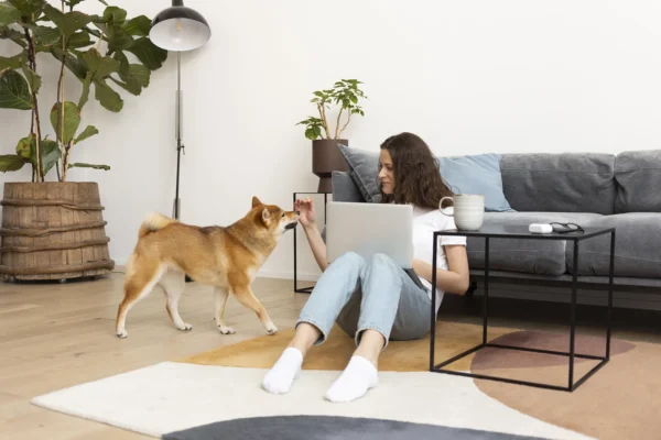 mujer con perro