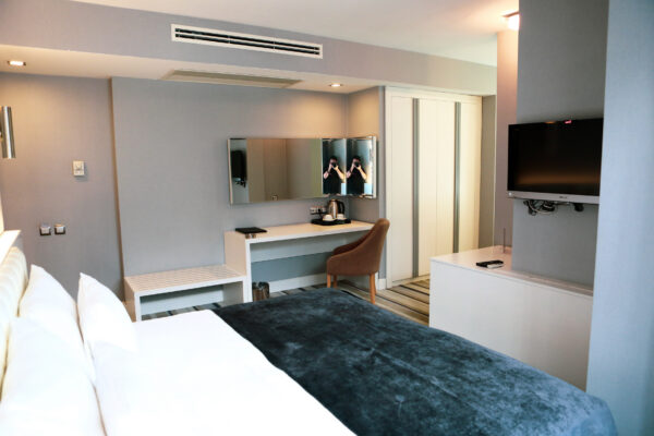 comfort hotel bedroom luxury style